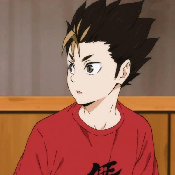 Yu Nishinoya là libero của đội bóng Karasuno